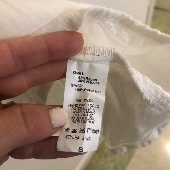 Do+Be open back top with geometric traps and back - Picture 5 of 5